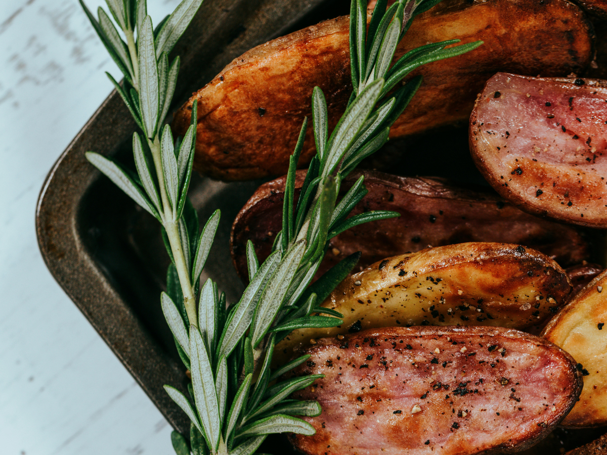 Sticky Apple & Cumberland Sausage Traybake