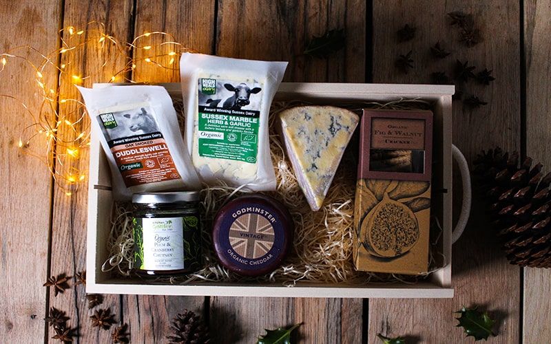 organic christmas gifts cheeseboard