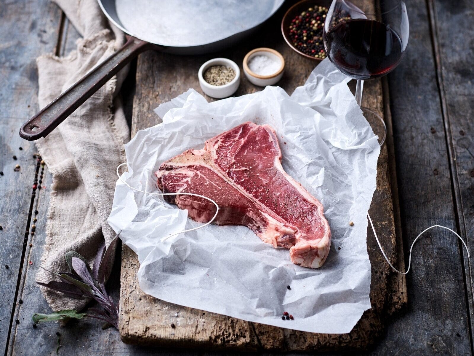 Eversfield Organic Beef 28 Day Aged T-Bone Steak 650g