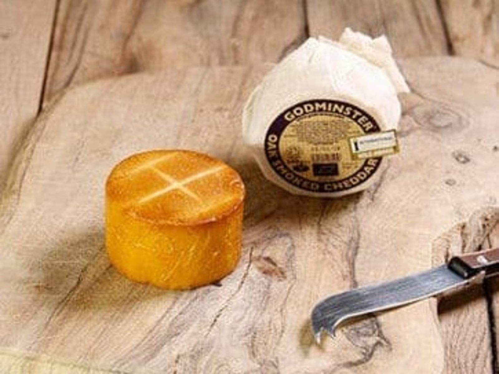 Godminster Cheese Godminster Vintage Oak-Smoked Cheddar 200g